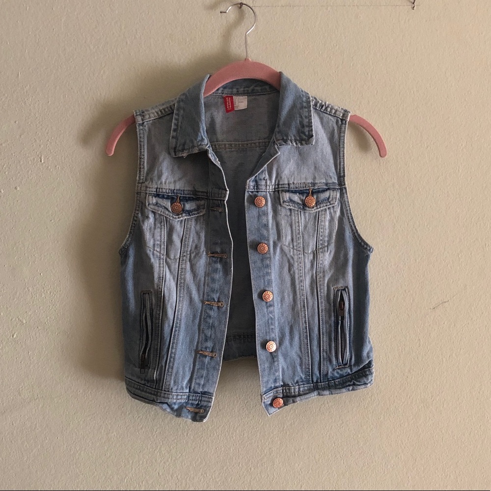 Denim cropped vest